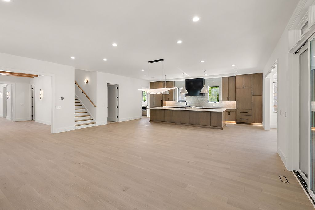 1230 Latham5