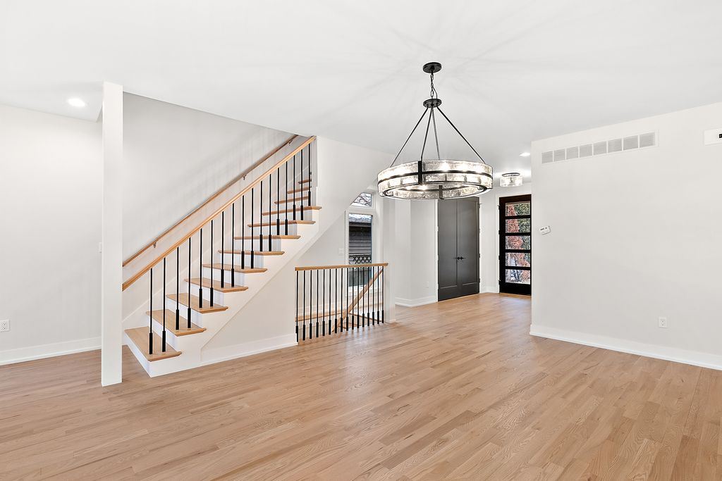 2744 Silverside4